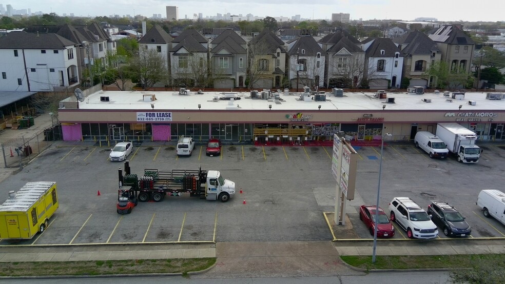 More Photos Of 6501-6521 Chimney Rock, Houston Storefront Retail Office For Lease