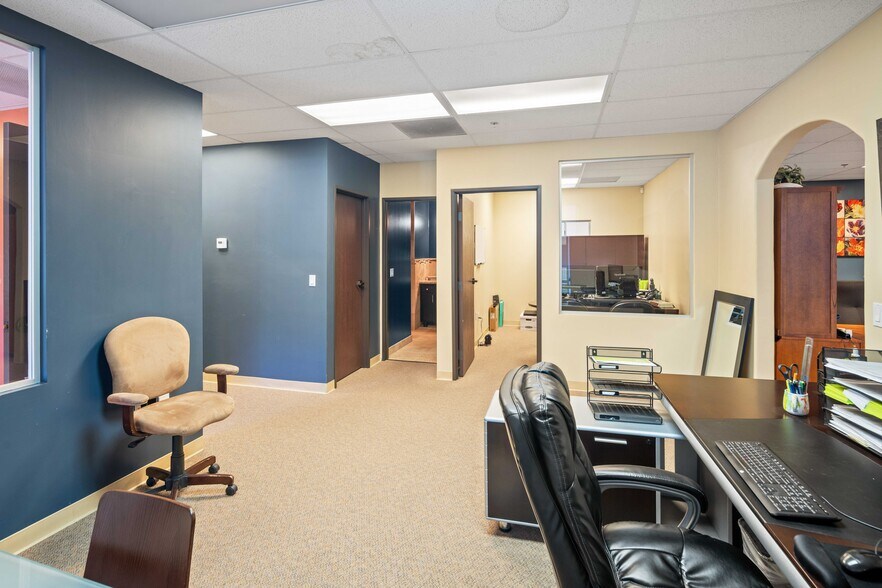 More Photos Of 28534-28536 Constellation Rd, Valencia Industrial For Sale