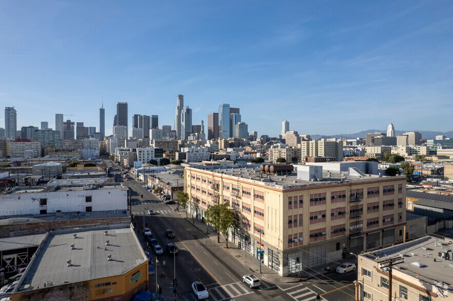 More Photos Of 801 E 7th St, Los Angeles Warehouse For Lease