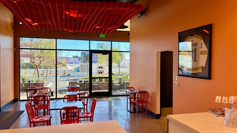 More Photos Of 8460 W Sunset Rd, Las Vegas Unknown For Lease