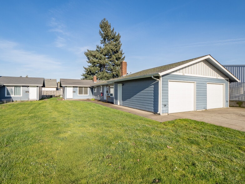 More Photos Of 1581 James St, Woodburn Multifamily For Sale