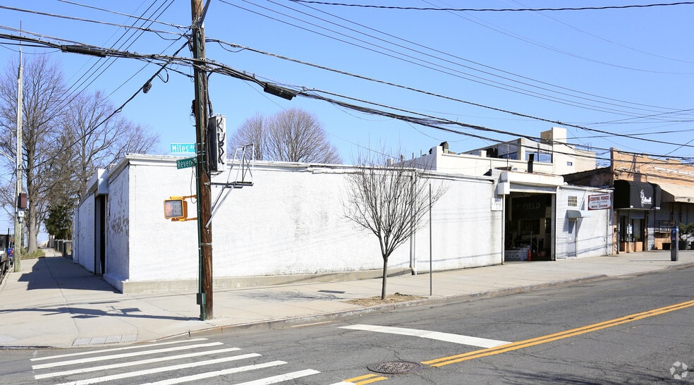 More Photos Of 2883 Miles Ave, Bronx Warehouse For Lease