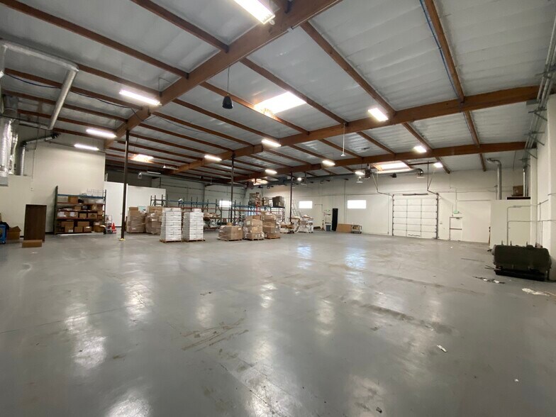 More Photos Of 9223 Eton Ave, Chatsworth Manufacturing For Lease