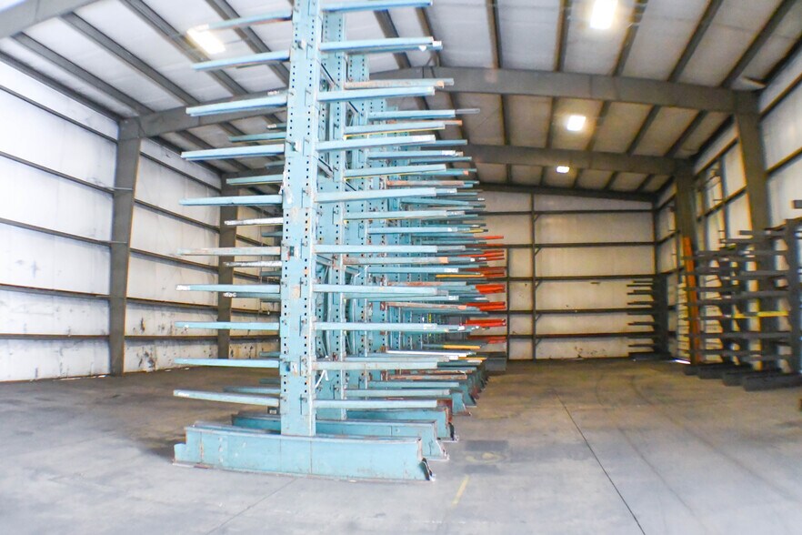 More Photos Of 3000 S 1st St, Clinton Manufacturing For Sale