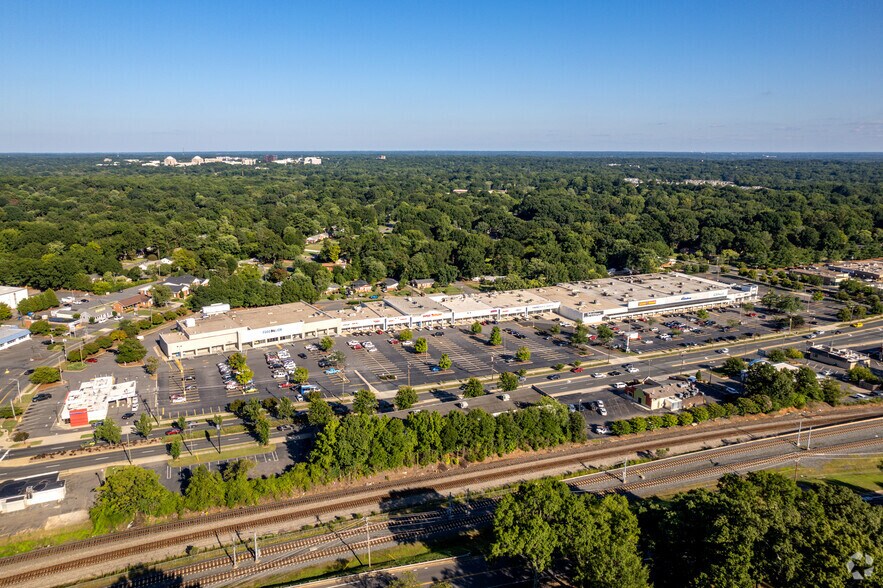 More Photos Of 5801-6025 South Blvd, Charlotte Unknown For Lease