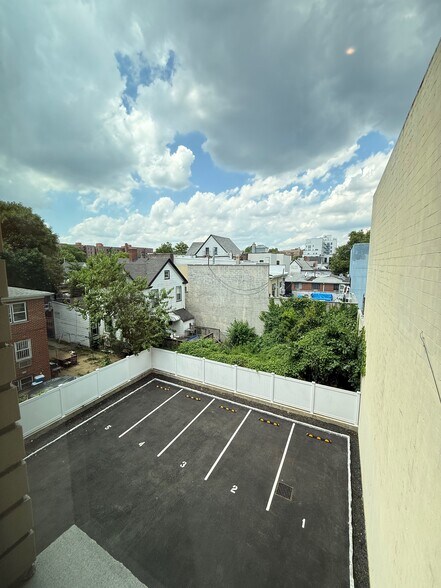 More Photos Of 15007 41st Ave, Flushing Flex For Lease