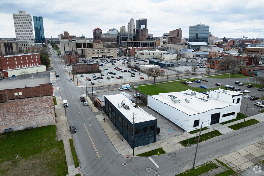 More Photos Of 1215 Jackson St, Toledo Office For Sale