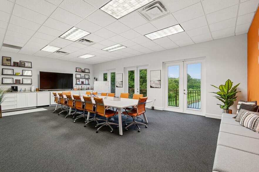 More Photos Of 6730 W Linebaugh Ave, Tampa Office For Lease