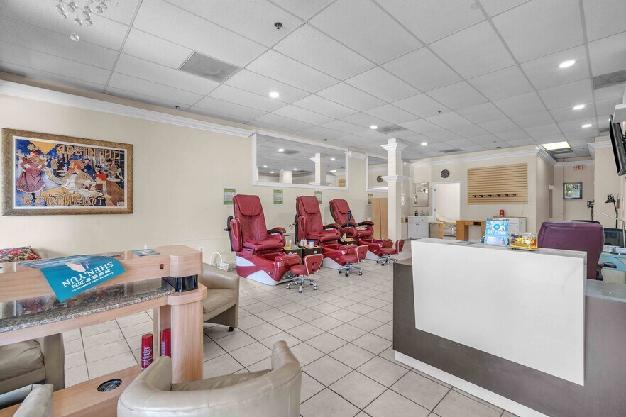 More Photos Of 15060 Jog Rd, Delray Beach Unknown For Lease