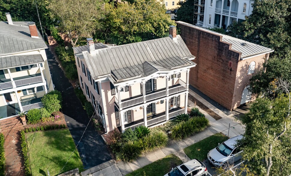 More Photos Of 12 N 5th Ave, Wilmington Office Residential For Sale