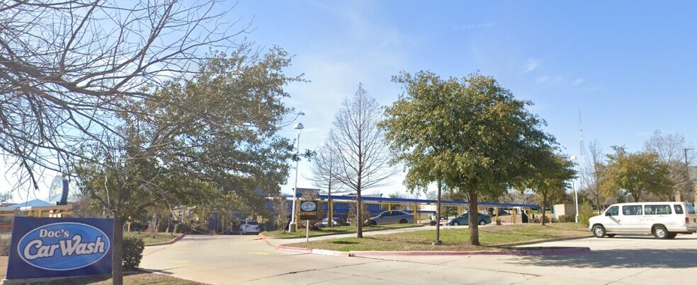 More Photos Of 2561 MacArthur Blvd, Lewisville Specialty For Sale