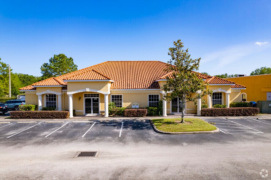 More Photos Of 1070-1072 E Brandon Blvd, Brandon Medical For Lease