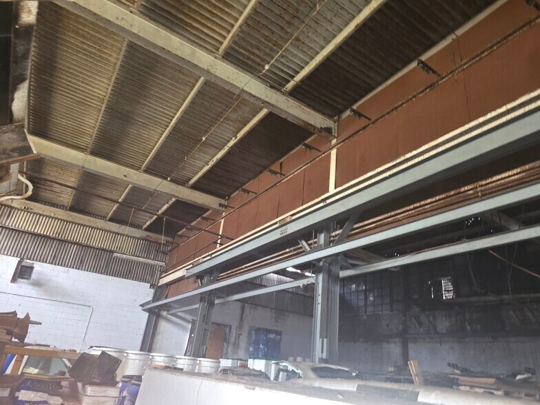 More Photos Of 86-90 Elinor Ave, Akron Manufacturing For Sale