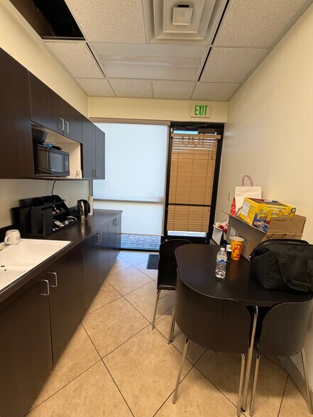More Photos Of 6332 S Rainbow Blvd, Las Vegas Medical For Lease