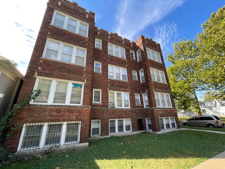 More Photos Of , Chicago Multifamily For Sale