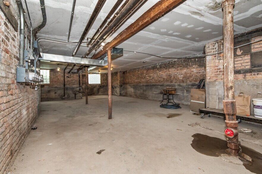 More Photos Of 1509 E 69th Pl, Chicago Apartments For Sale