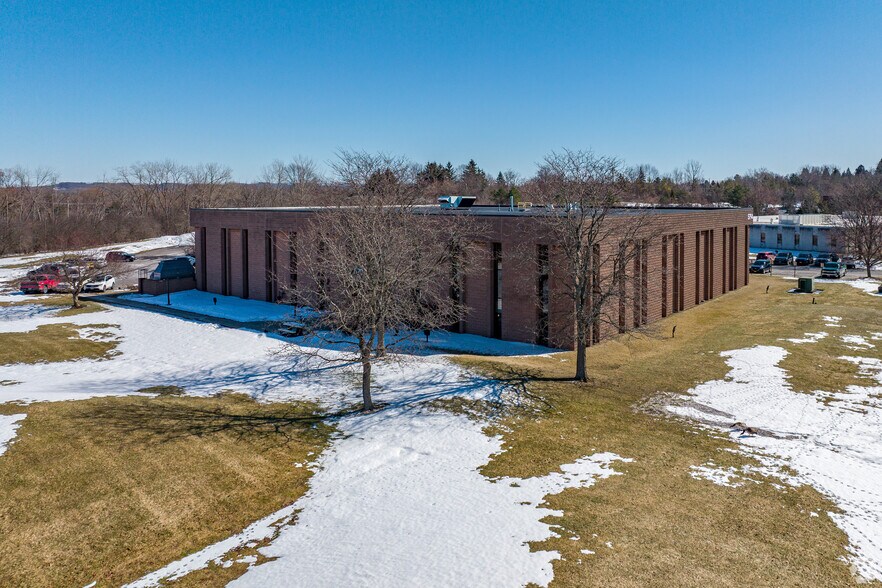 More Photos Of 5794 Widewaters Pky, De Witt Medical For Lease
