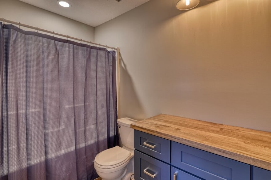 More Photos Of 7440 N Pats Landing Rd, Hayward Restaurant For Sale