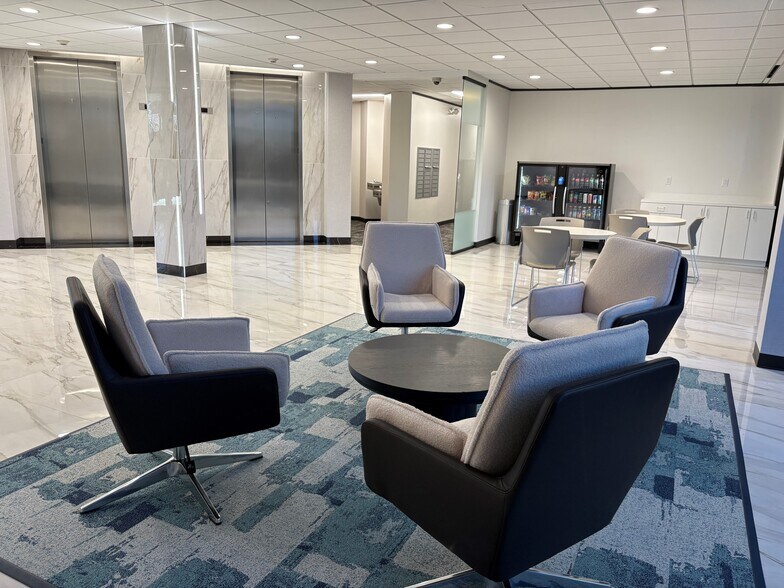 More Photos Of 1811 Bering Dr, Houston Office For Lease