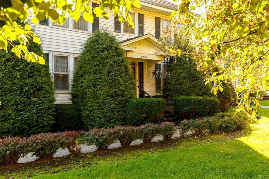 More Photos Of 1201 Washington St, Watertown Office Residential For Sale