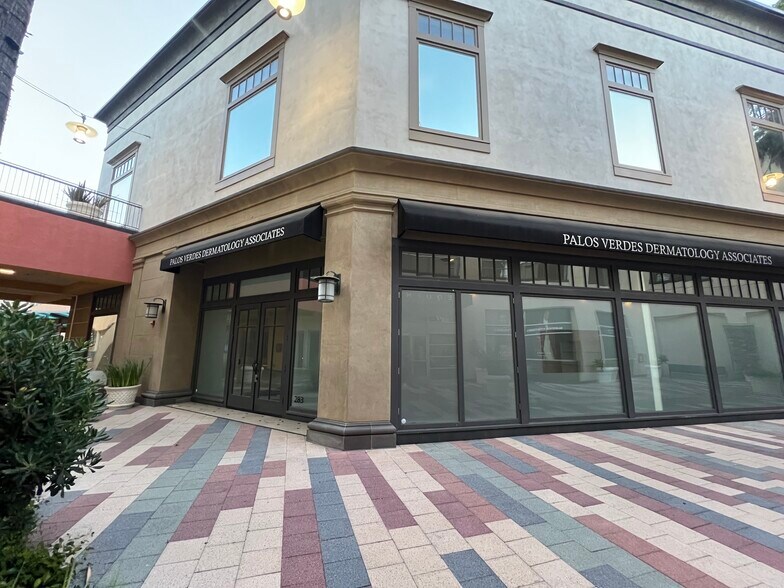 More Photos Of 520 Deep Valley Dr, Rolling Hills Estates Hospital For Lease