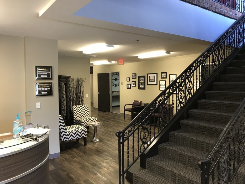 More Photos Of 7560 Old Trails Rd, Indianapolis Medical For Sale