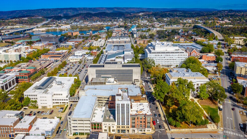 More Photos Of 111 E 7th St, Chattanooga Storefront Retail Office For Sale