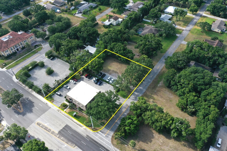 More Photos Of 3885 20th St, Vero Beach Office For Lease
