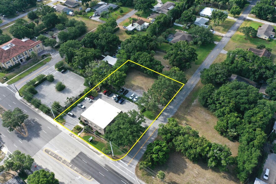 More Photos Of 3885 20th St, Vero Beach Office For Lease