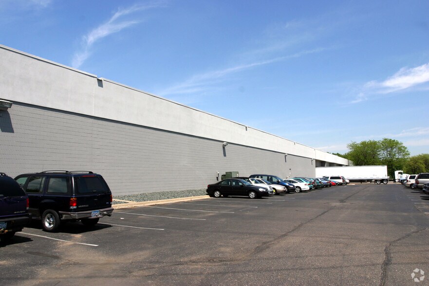 More Photos Of 7550 Corporate Way, Eden Prairie Manufacturing For Lease
