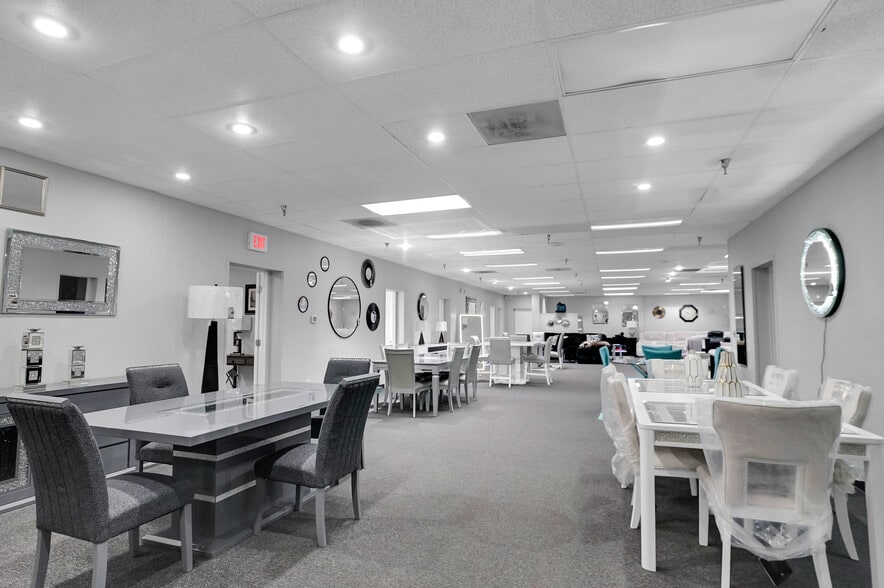 More Photos Of 8655 E 8 Mile Rd, Warren Warehouse For Sale