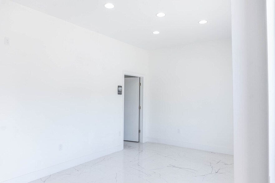 More Photos Of 122 Atando Ave, Charlotte Service For Lease