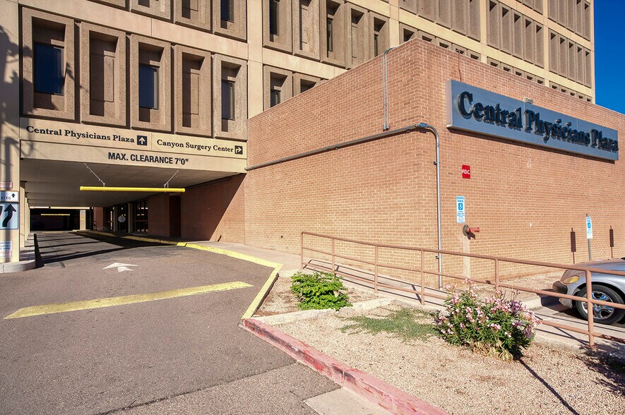 More Photos Of 6036 N 19th Ave, Phoenix Medical For Lease