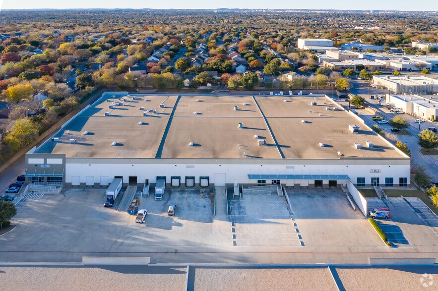 More Photos Of 12625 Wetmore Rd, San Antonio Unknown For Lease