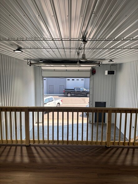 More Photos Of 15195 Boulder Ct, Rosemount Self Storage For Lease