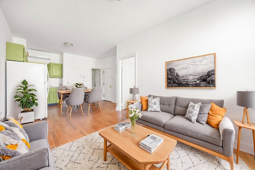 More Photos Of 4304 34th Ave, Astoria Freestanding For Sale