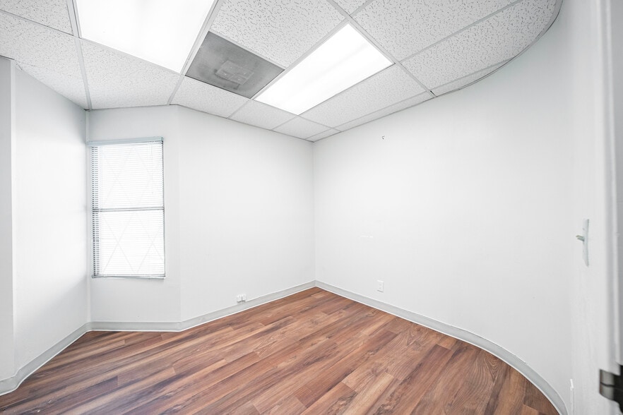 More Photos Of 315 E Route 66, Glendora Healthcare For Lease