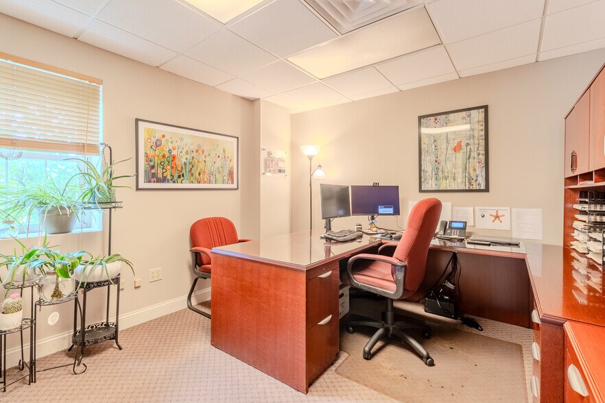 More Photos Of 2703 Mosside Blvd, Monroeville Medical For Lease