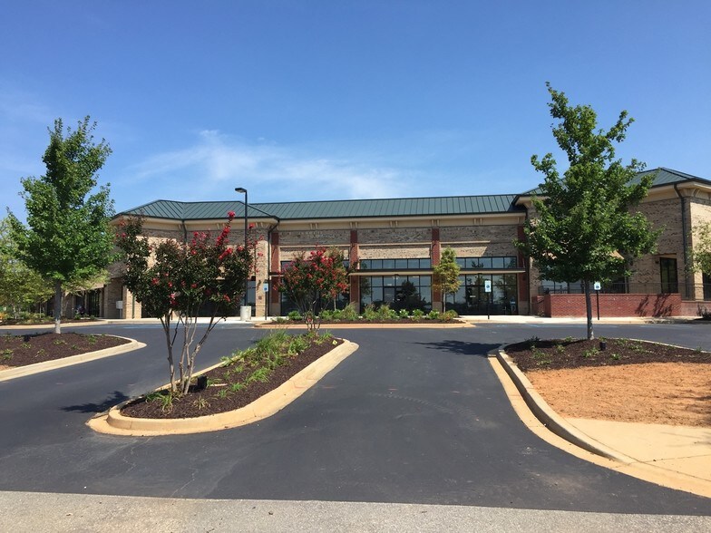 More Photos Of 100-130 Allawood Ct, Simpsonville Medical For Sale