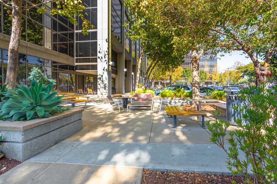 More Photos Of 1901 S Bascom Ave, Campbell Unknown For Lease