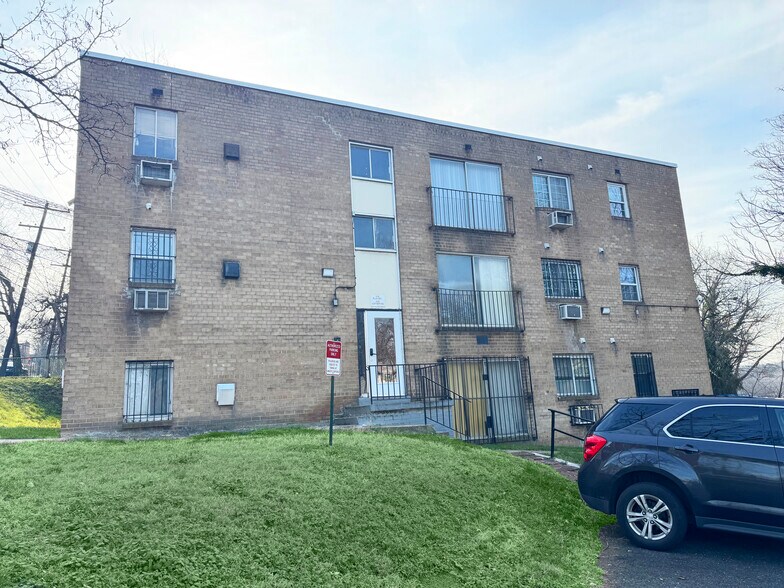 More Photos Of 3917 4th St SE, Washington Apartments For Sale