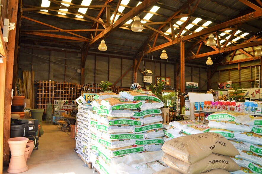 More Photos Of 2750 W Devonshire Ave, Hemet Freestanding For Sale