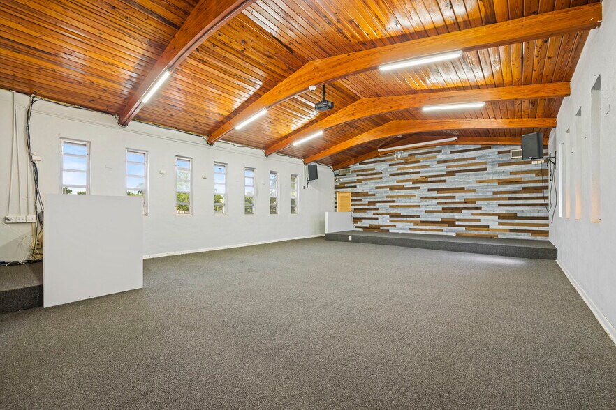 More Photos Of 224 NW Avenue G, Belle Glade Religious Facility For Sale