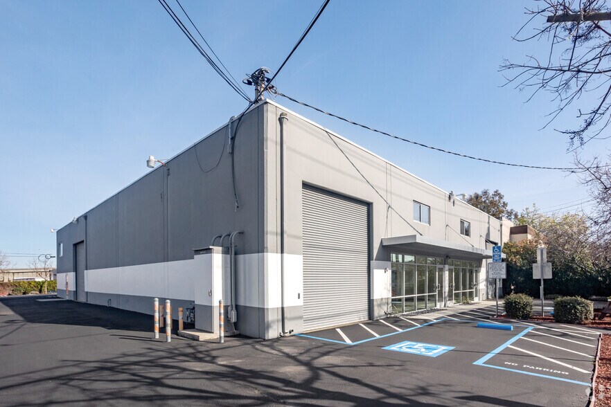 More Photos Of 1070-1080 Terra Bella Ave, Mountain View Light Manufacturing For Lease