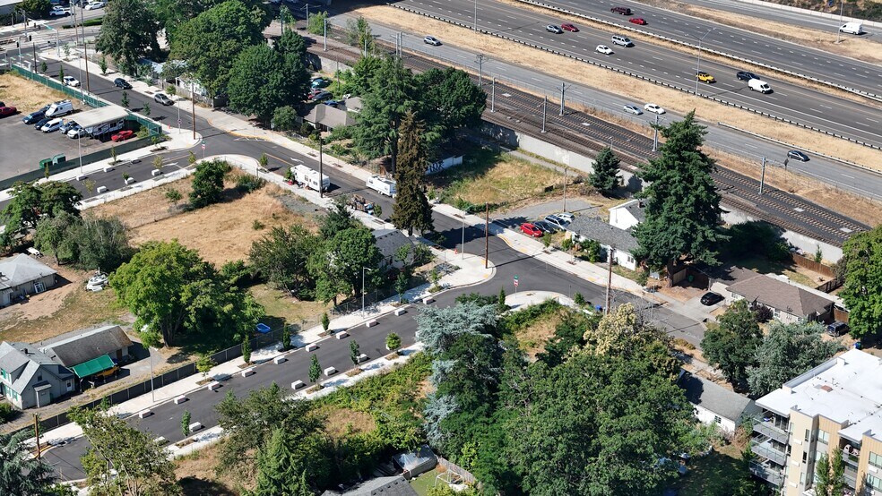More Photos Of 97th Avenue, Portland Land For Sale