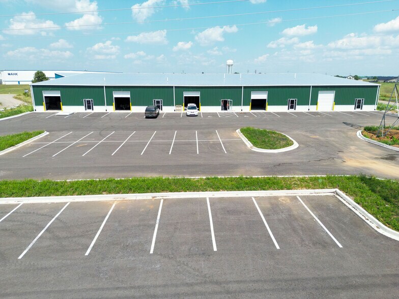 More Photos Of 100 Lacefield, Midway Unknown For Lease