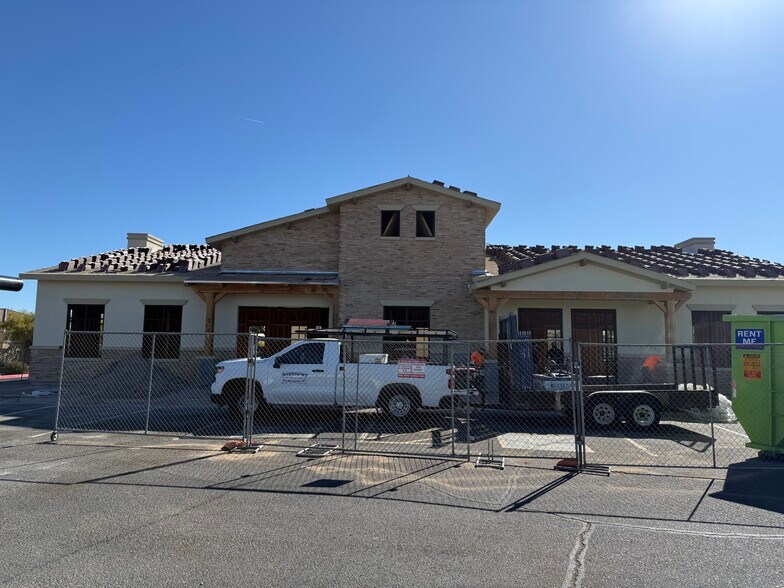 More Photos Of 41724 W Smith Enke Rd, Maricopa Medical For Lease