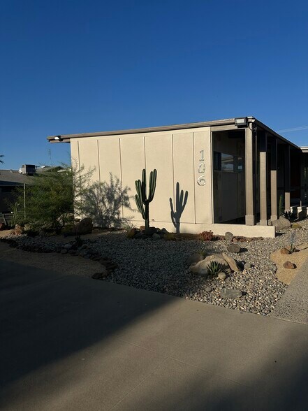 More Photos Of 106 Pollasky Ave, Clovis Office For Lease