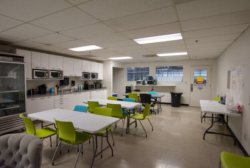 More Photos Of 150 E Mount Gallant Rd, Rock Hill Warehouse For Sale