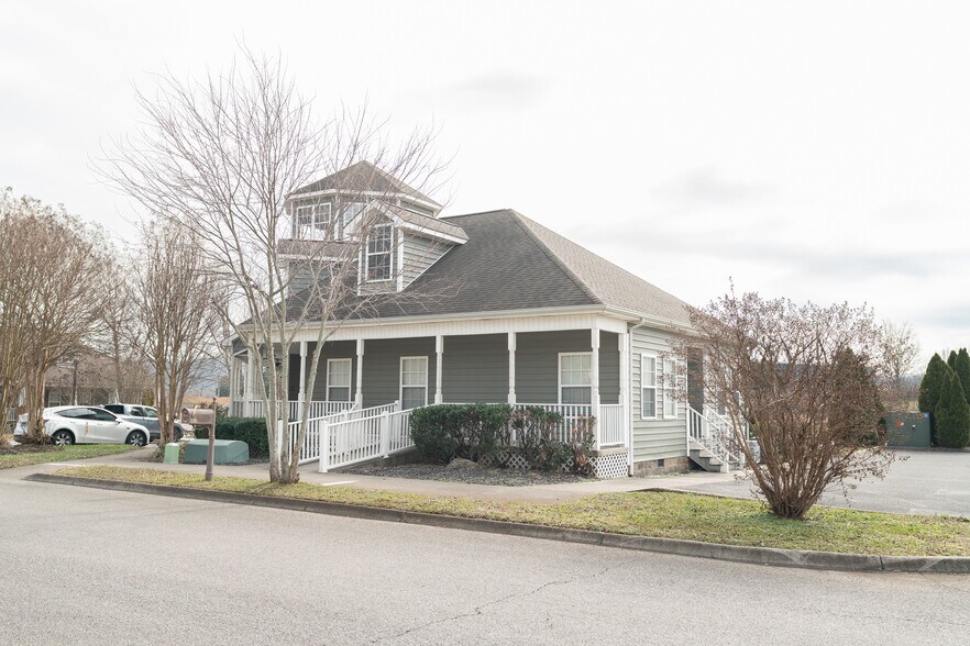 More Photos Of 130 Willowcreek Blvd, Sweetwater Medical For Sale